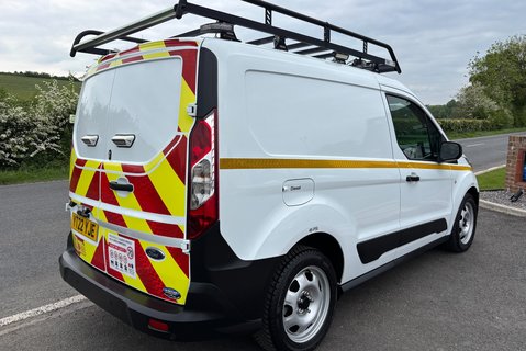 Ford Transit Connect 220 L1 Base 100 ps Tdci Panel Van - Air Con / Rear Camera 2