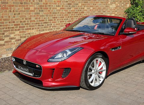 Jaguar F-Type V6 S Convertible 9