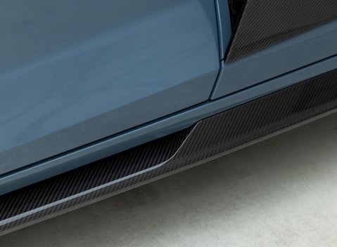 Audi R8 V10 Performance Carbon Black 22
