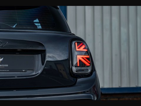 Mini Hatch 2.0 John Cooper Works 3dr 27