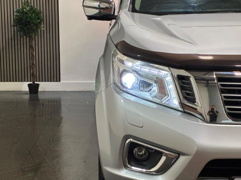 Nissan Navara 2.3 dCi Tekna 4WD Euro 6 (s/s) 4dr 49