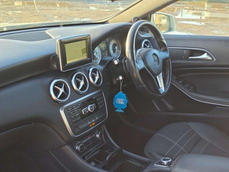 Mercedes-Benz A Class 2.1 A200d Sport Hatchback 5dr Diesel 7G-DCT Euro 6 (s/s) (136 ps) 19