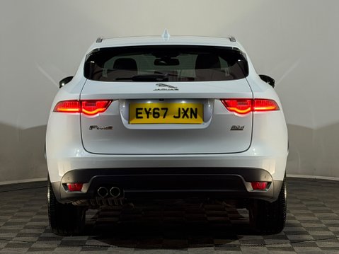 Jaguar F-Pace PORTFOLIO AWD 7