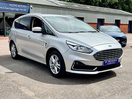 Ford S-Max 2.5 S-Max Titanium HEV CVT 5dr 4