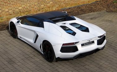 Lamborghini Aventador LP 700-4 Roadster 3