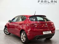Alfa Romeo Giulietta 1.4 TB MultiAir Lusso Hatchback 5dr Petrol Manual Euro 5 (s/s) (170 bhp) 4