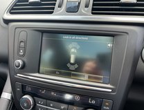 Renault Kadjar 1.5 dCi Signature Nav SUV 5dr Diesel EDC Euro 6 (s/s) (110 ps) 36