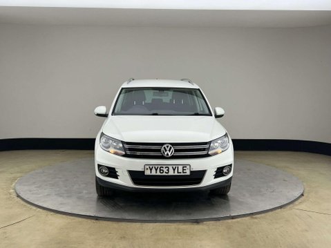 Volkswagen Tiguan 2.0 TDI BlueMotion Tech Match 2WD Euro 5 (s/s) 5dr 9