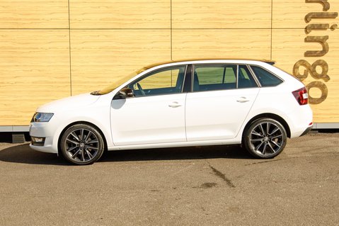 Skoda Rapid SPACEBACK SE SPORT TSI 9