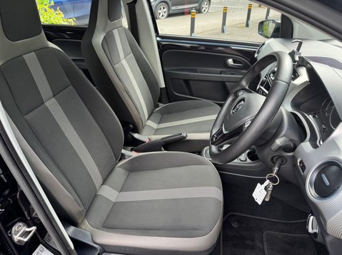 Volkswagen Up HIGH UP BLUEMOTION TECHNOLOGY 16