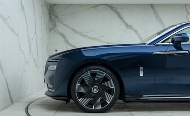 Rolls-Royce Spectre 32