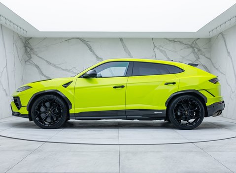 Lamborghini Urus PERFORMANTE 11