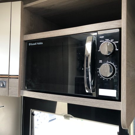 Chausson Titanium 720 Titanium 720 Automatic 6 Berth 3500Kg only 5000 miles 22