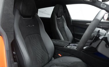 Lamborghini Urus PERFORMANTE 18