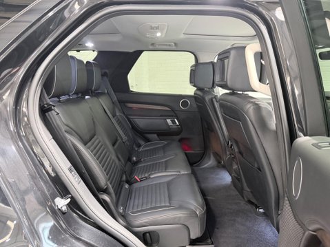 Land Rover Discovery 3.0 TD V6 HSE Luxury Auto 4WD Euro 6 (s/s) 5dr 13