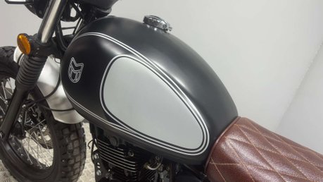 Mutt Mastiff 2022 ONLY 2K CAFE RACER NEW MOT VERY CLEAN LEARNER BIKE 125CC 46