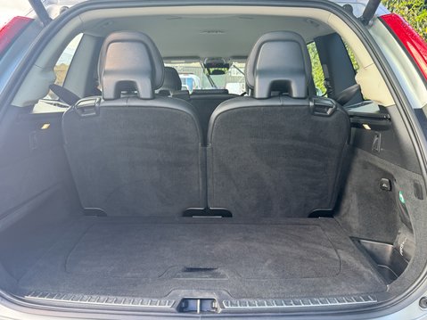 Volvo XC90 2.0 D5 PowerPulse Momentum SUV 5dr Diesel Auto 4WD Euro 6 (s/s) (235 ps) 10