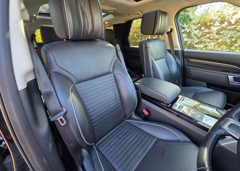 Land Rover Discovery 3.0 Discovery Luxury HSE SD6 Auto 4WD 5dr 42