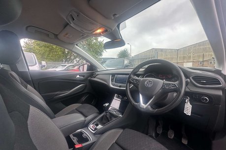 Vauxhall Grandland X 1.2 Turbo GPF Sport Nav SUV 5dr Petrol Manual Euro 6 (s/s) (130 ps) 8