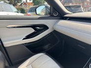 Land Rover Range Rover Evoque 2.0 P200 MHEV R-Dynamic SE SUV 5dr Petrol Auto 4WD Euro 6 (s/s) (200 ps) 32