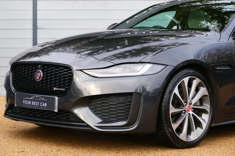 Jaguar XE 2.0 XE R-Dynamic SE D MHEV Auto 4dr 8