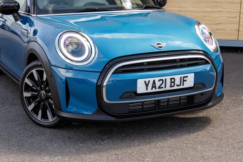 Mini Hatch COOPER EXCLUSIVE 10