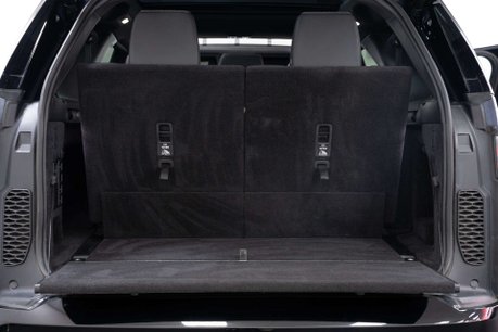 Land Rover Discovery 3.0 Discovery R-Dynamic SE D MHEV Auto 4WD 5dr 7