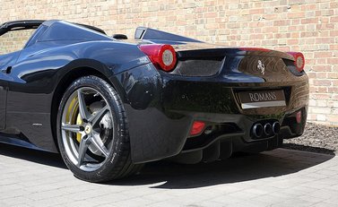 Ferrari 458 Spider 8