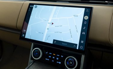 Land Rover Range Rover P530 SV 23