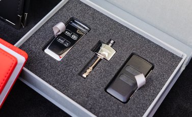 Aston Martin V12 Vantage S Roadster 51