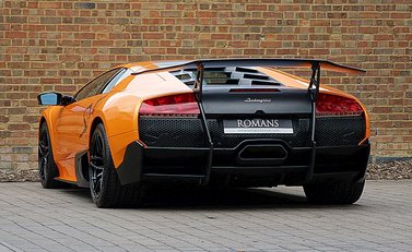 Lamborghini Murcielago LP 670-4 SV 10
