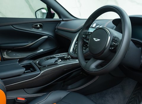 Aston Martin DBX 707 10