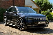 Volkswagen Tiguan R-LINE TECH TSI 4MOTION DSG 1