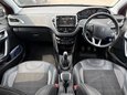 Peugeot 2008 PURETECH ALLURE 11