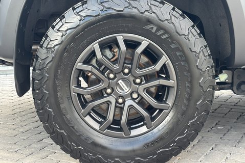 Ford Ranger Raptor 3.0T V6 Ecoboost 292 - Glazed Canopy with Gullwings 39