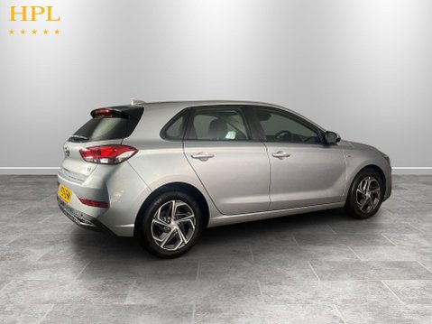 Hyundai i30 1.0 T-GDi MHEV SE Connect Hatchback 5dr Petrol Hybrid DCT Euro 6 (s/s) (120 7