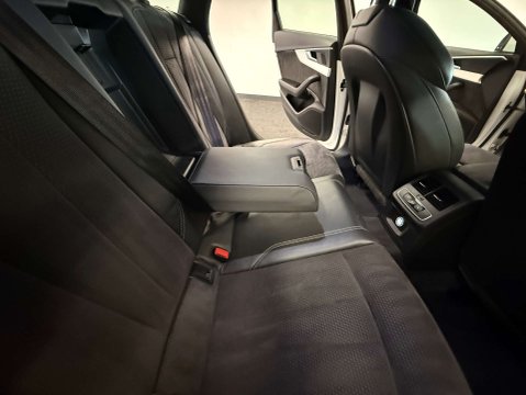 Audi A4 2.0 A4 S Line 35 TFSI Semi-Auto 5dr 50