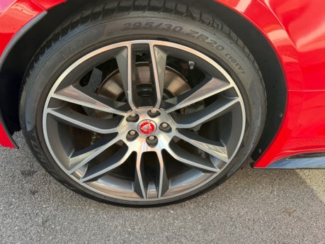Jaguar F-Type I4 R-DYNAMIC 24