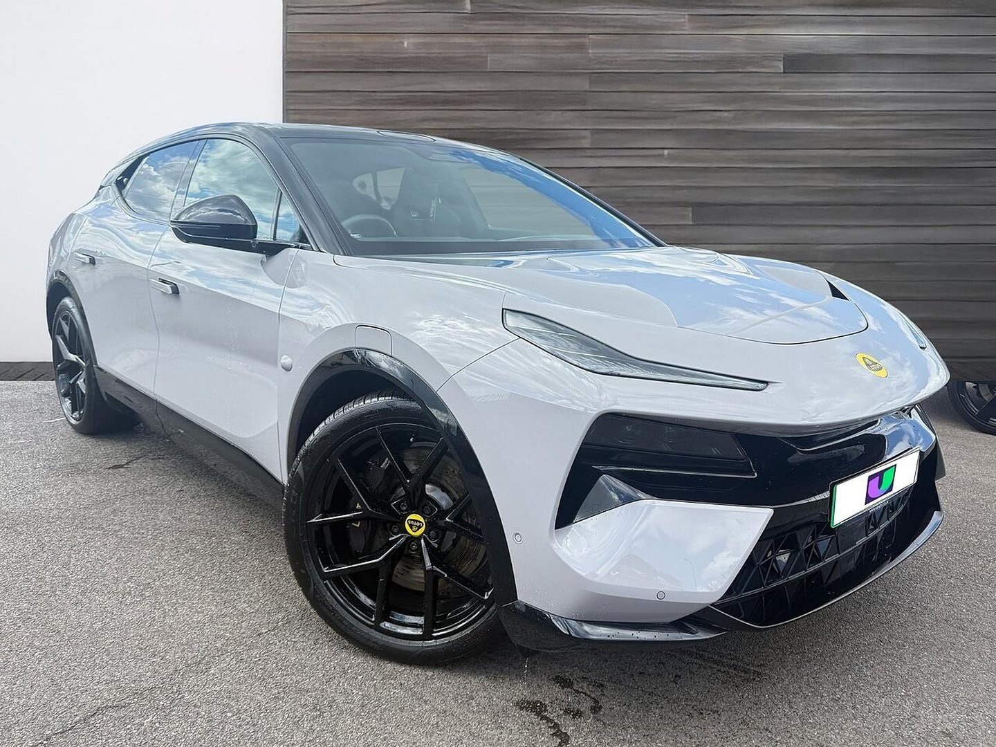 Lotus Eletre 2024