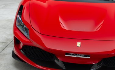 Ferrari F8 SPIDER 28