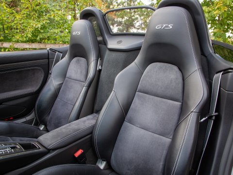 Porsche Boxster GTS PDK 24