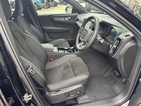 Volvo XC40 B4 PLUS 14