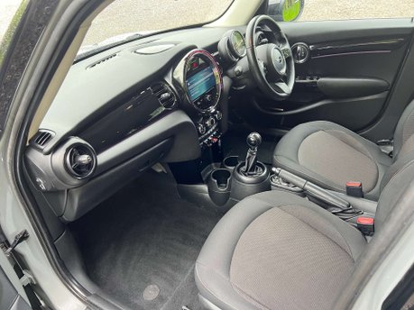 Mini Hatch 1.5 Cooper Classic 5dr 37