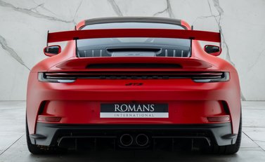 Porsche 911 GT3 (992) 8