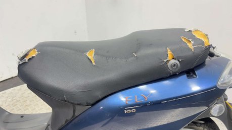 Piaggio Fly 2009 12K NON RUNNING PROJECT SCOOTER 100CC 19