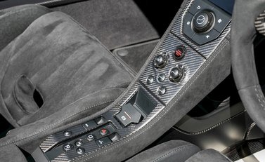 McLaren 675LT Spider 21