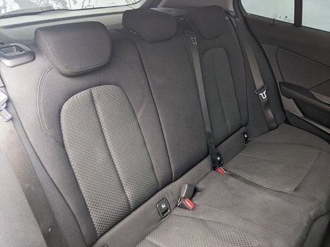 BMW 1 Series 118I SE 14