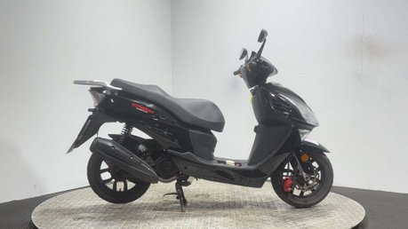 Direct Bikes Daytona 125 2023 Jaijue JJ 125CC PROJECT 1