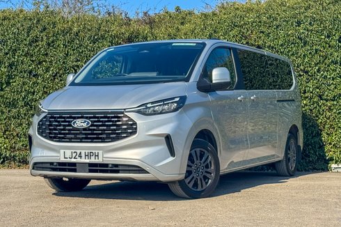 Ford Tourneo Custom Titanium Luxe | 9 Seat | Auto | L2 LWB | 320 | Euro 6 | £31,790 + vat