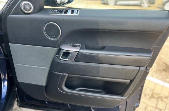 Land Rover Range Rover Sport 3.0 SDV6 HSE AUTO 20